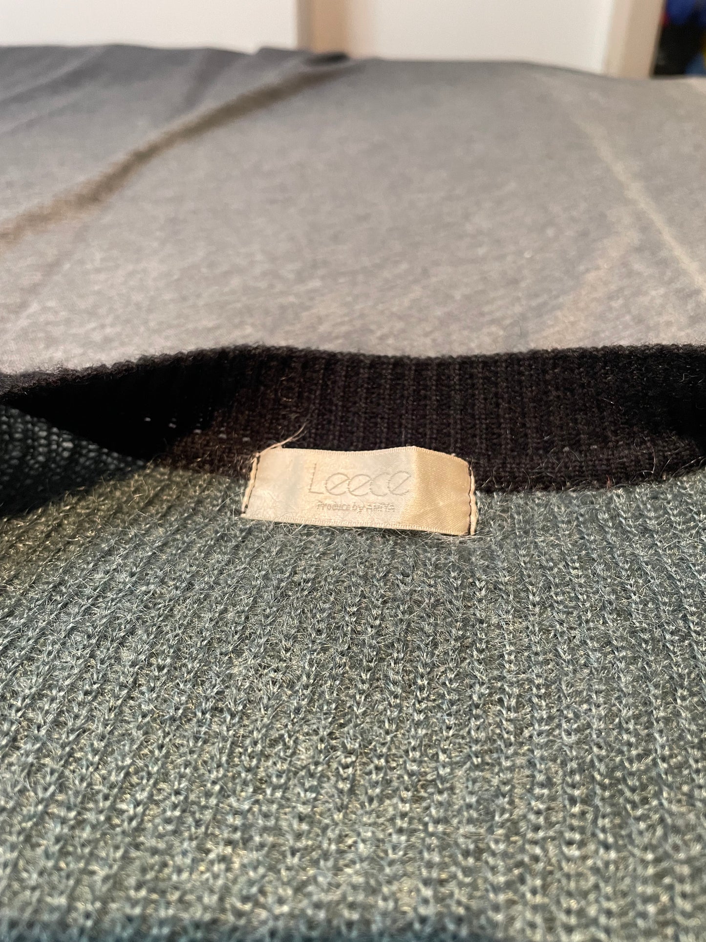 Ladies Leece Button Down Knitted Sweater, XL