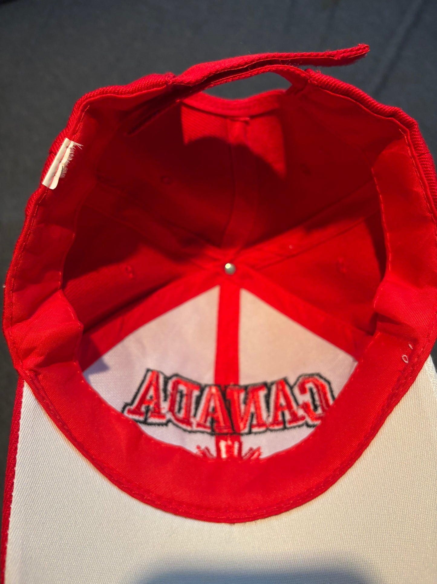 Canada Cap, Adjustable