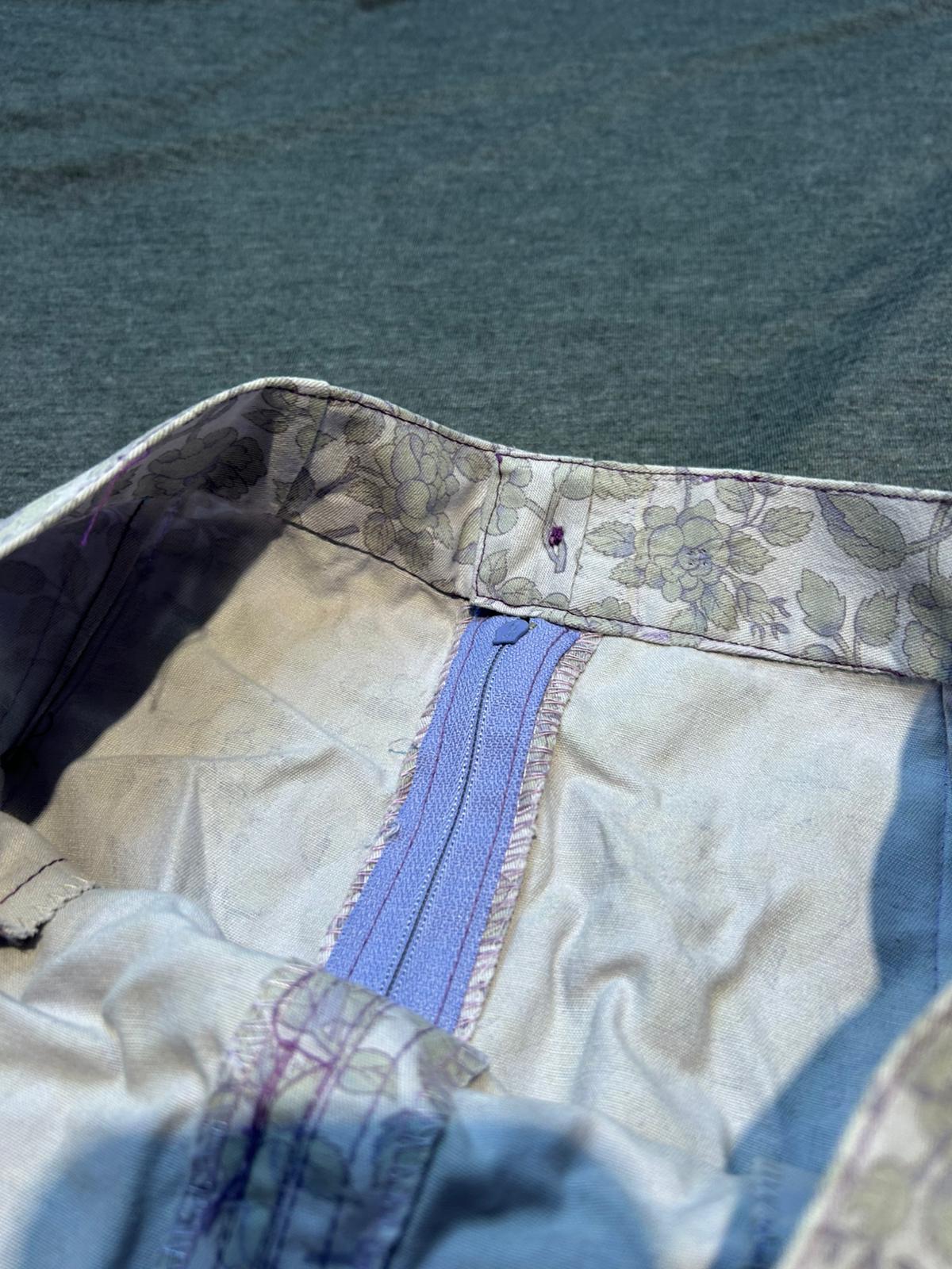 Ladies Y2K Flowery Skirt, W28