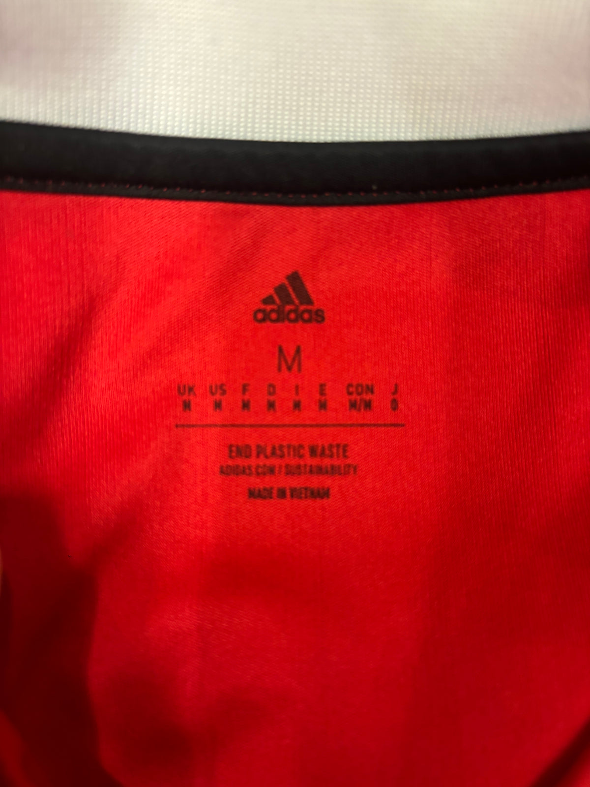 Manchester United 2022/23 Home Kit, Size M