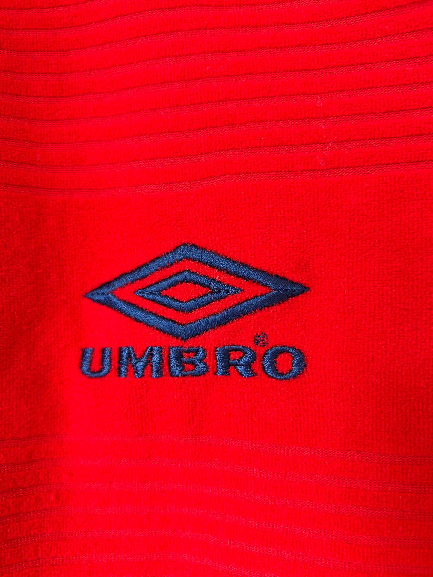 1999/2001 England Away Football Shirt by Umbro, XL 46” RARE