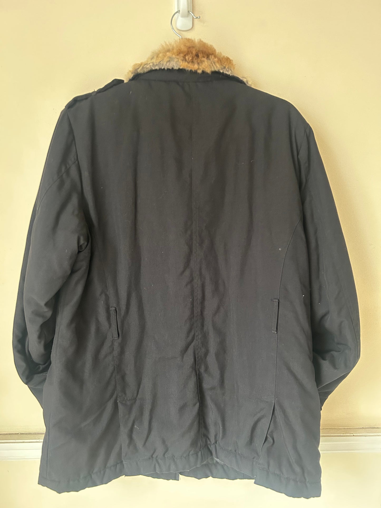 Woolrich Ladies Vintage Nylon Parka with Belt and Fur Trim Size XL