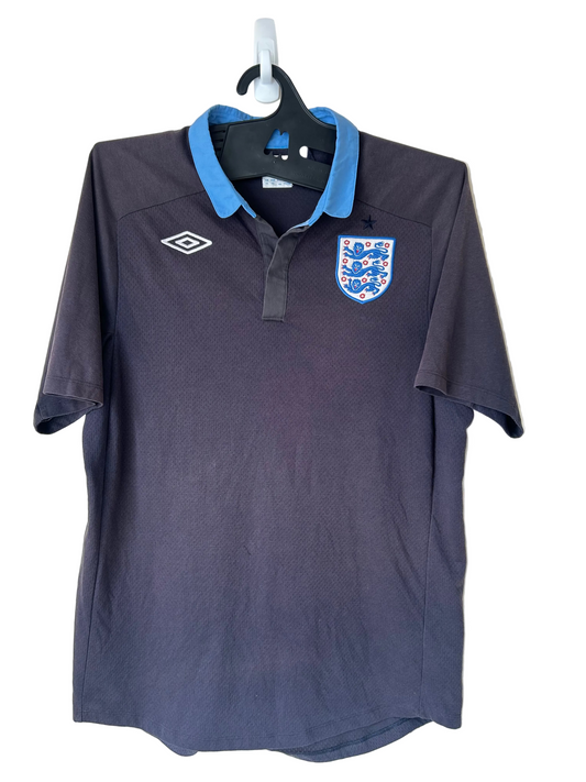 2012 England Away Football Shirt by Umbro, Size 44 XL