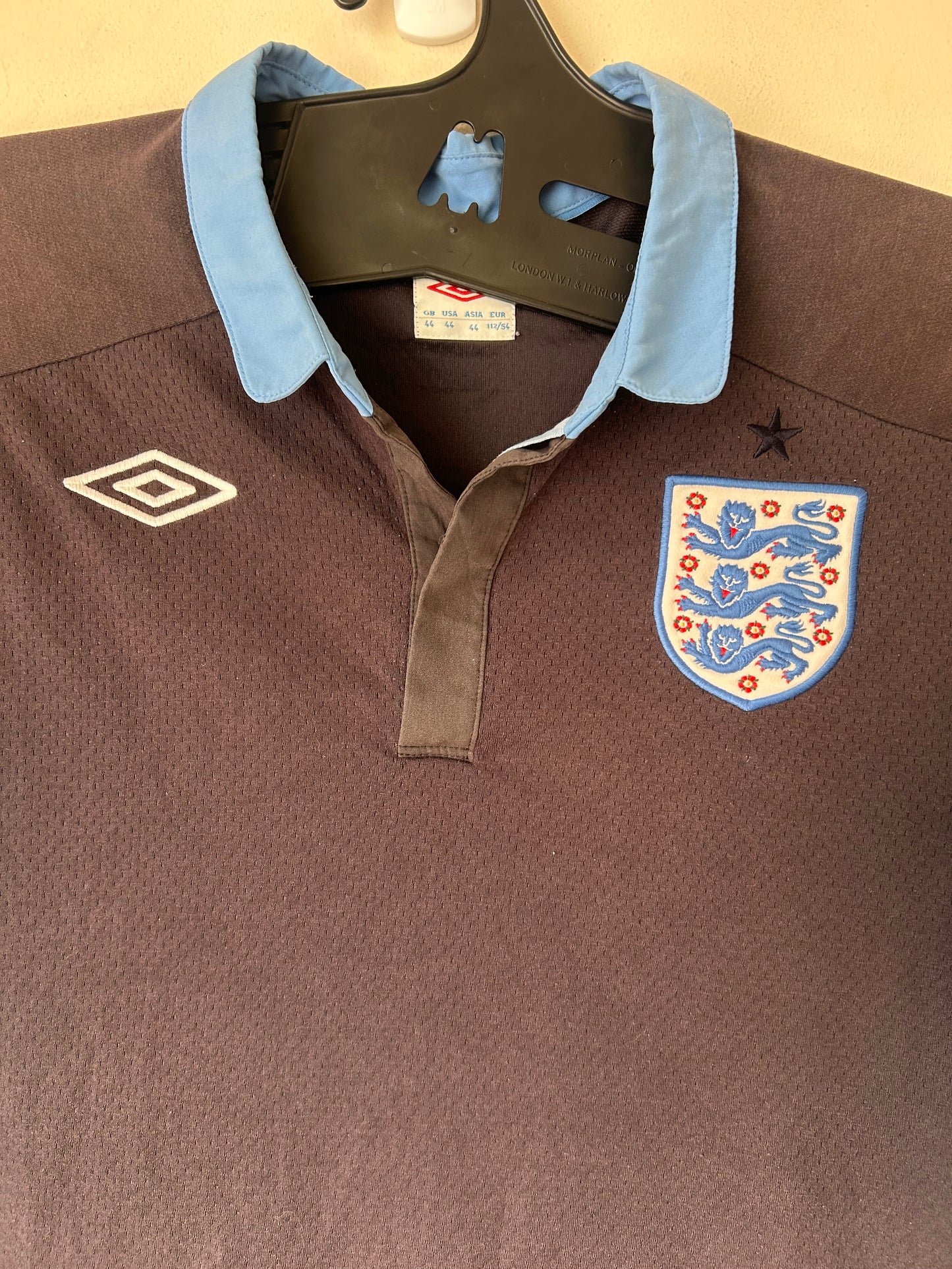 2012 England Away Football Shirt by Umbro, Size 44 XL