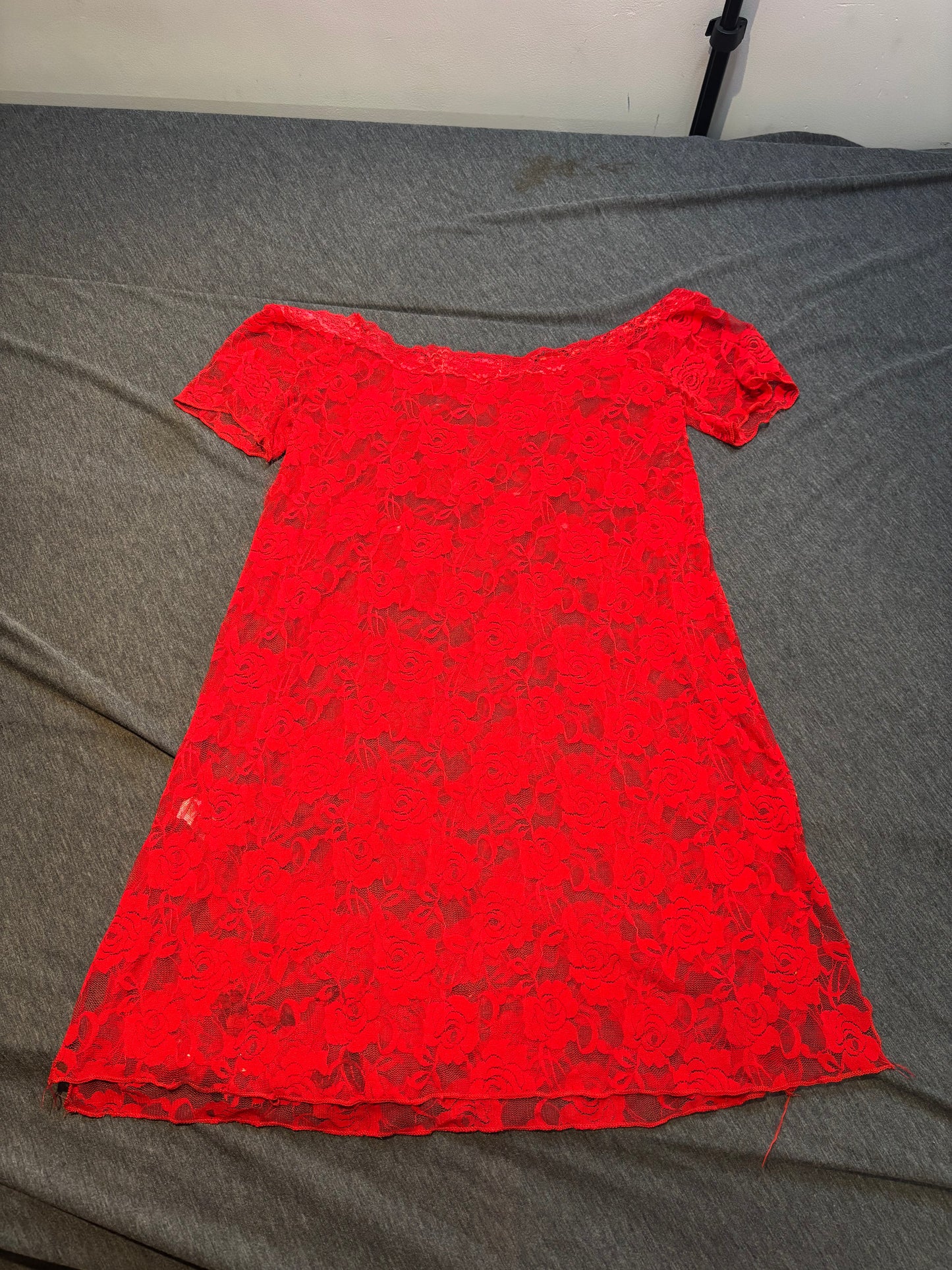 Vintage Ladies Y2K Red Lace Dress, M