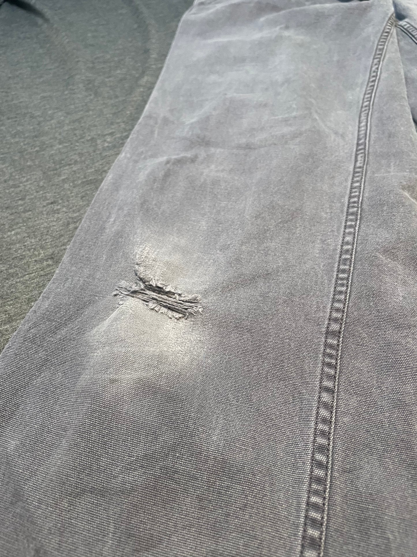 Carhartt Chinos, Distressed Knees W32 L33