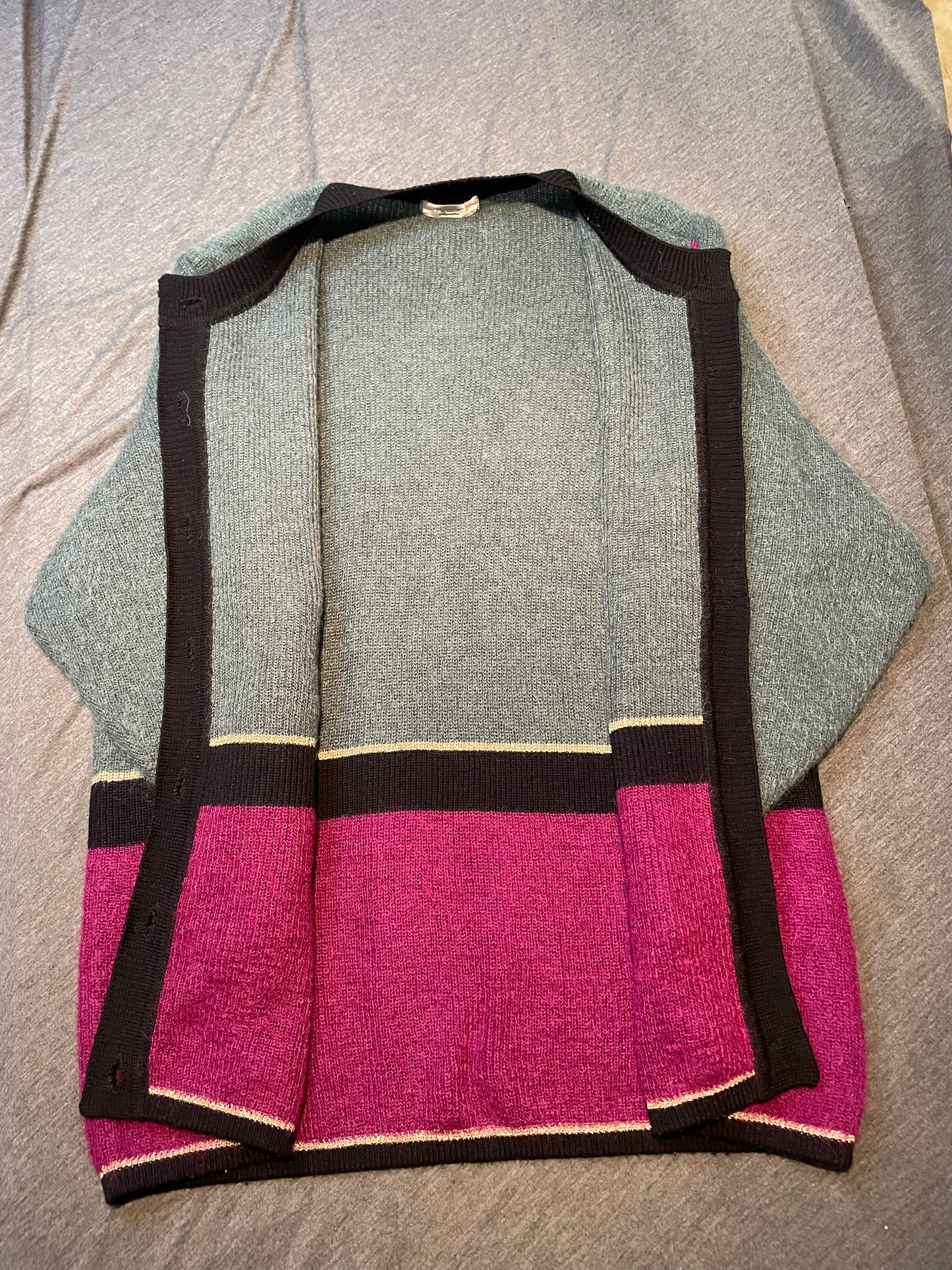 Ladies Leece Button Down Knitted Sweater, XL