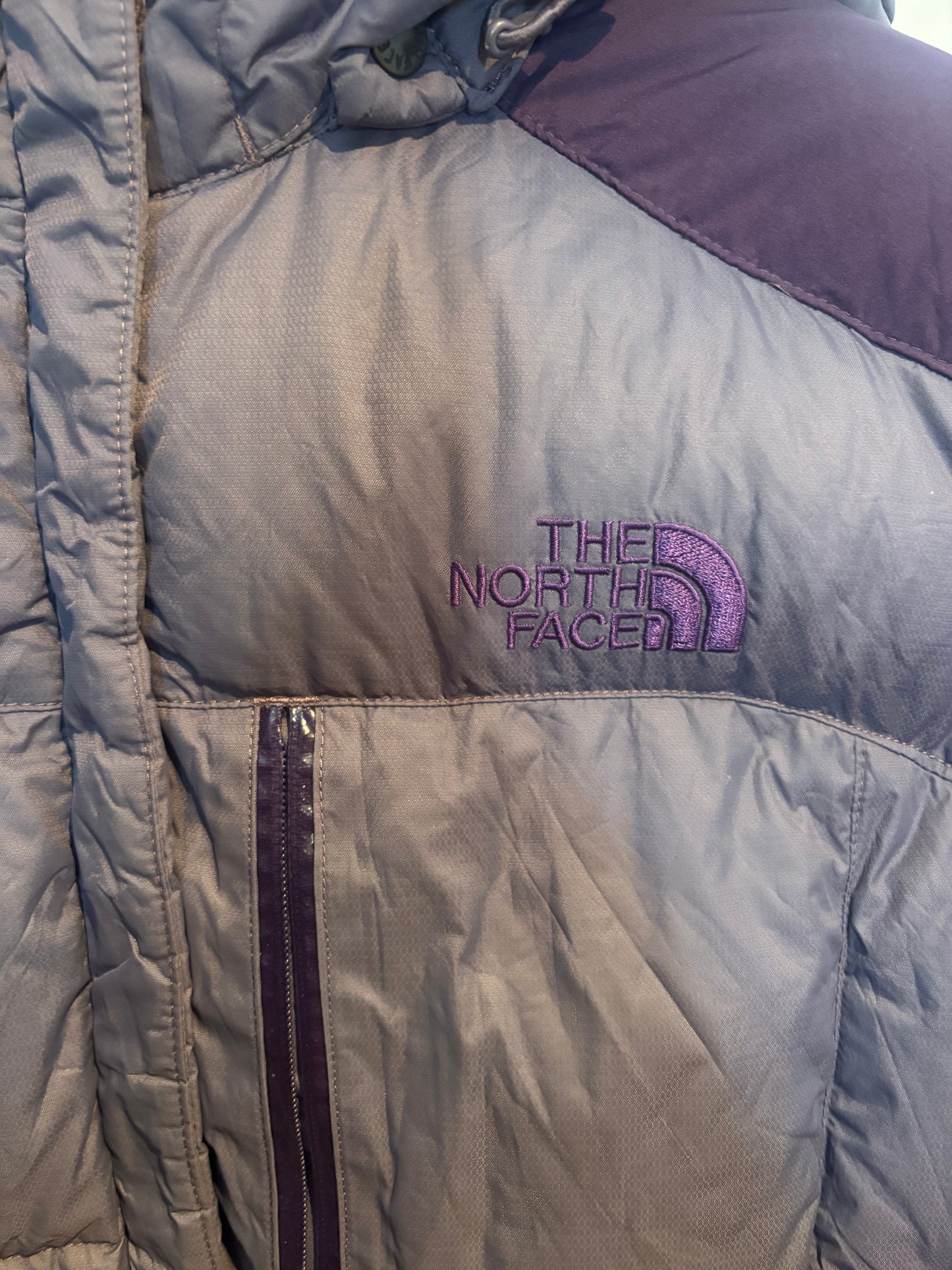 The North Face 700 Down Two-Tone Nupste, Ladies Tagged L approx M