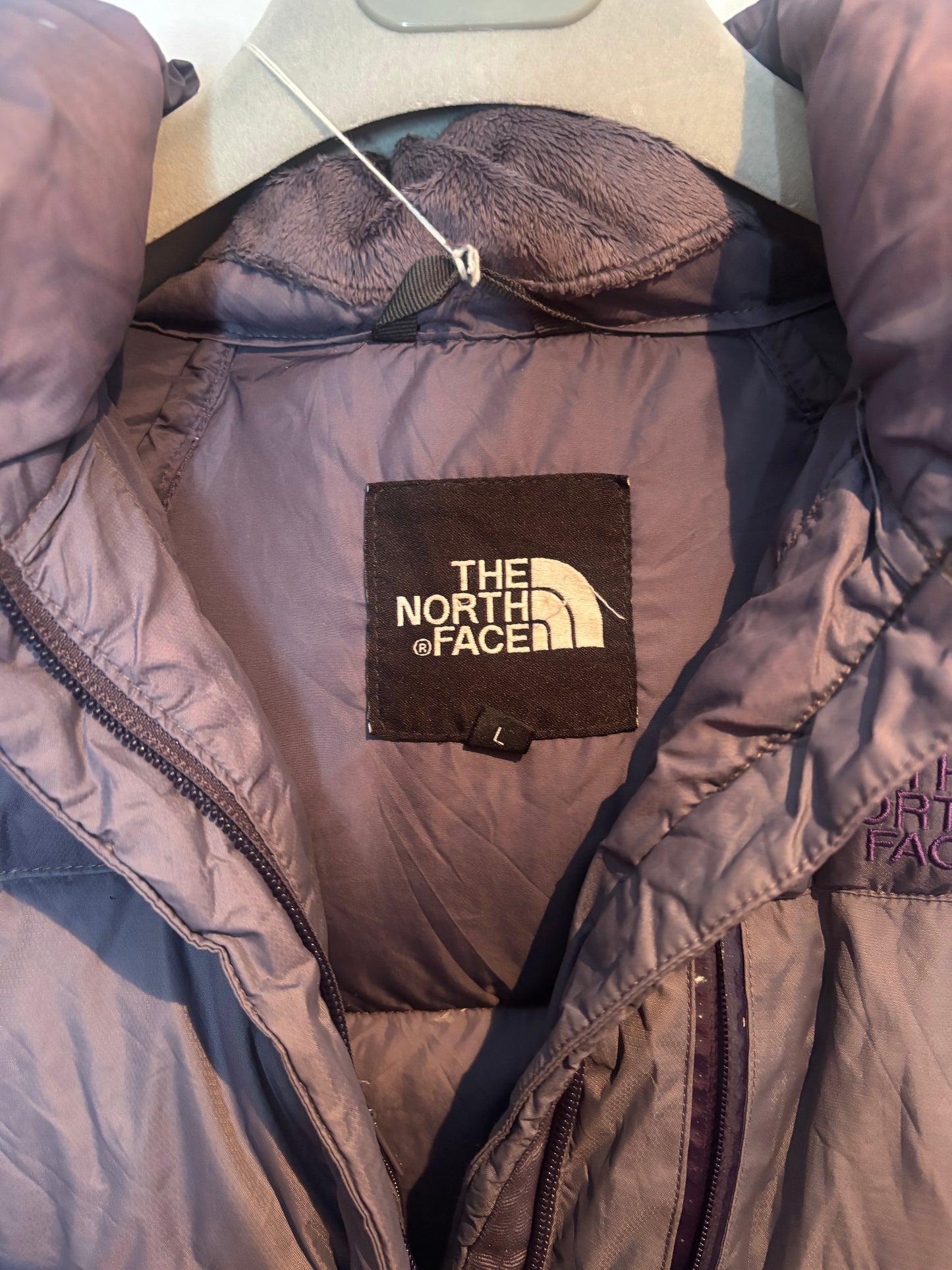 The North Face 700 Down Two-Tone Nupste, Ladies Tagged L approx M