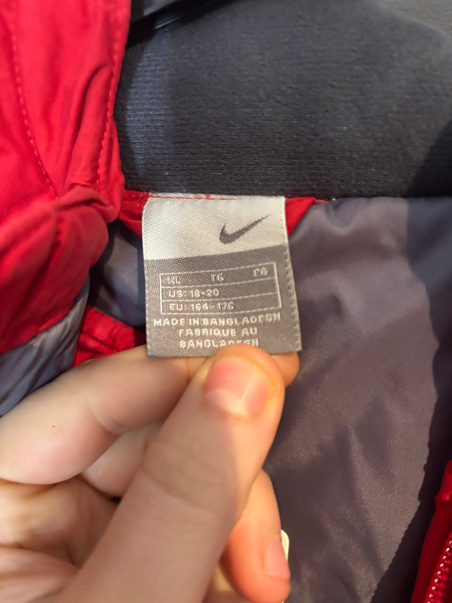 Nike Waterproof Jacket, Back Centre Swoosh . Ladies XL